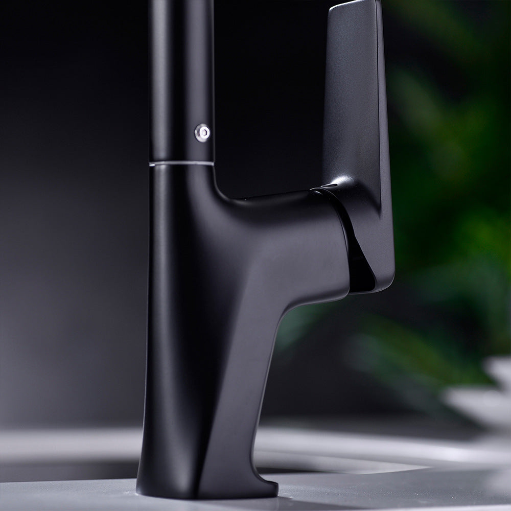 Brass Pulling and Retracting Kitchen Faucet with Hot and Cold Water