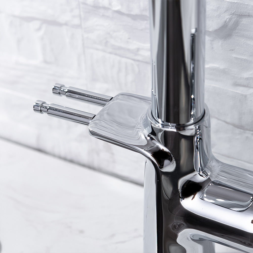 Brass Pulling and Retracting Kitchen Faucet (Hot and Cold Water with Hook)