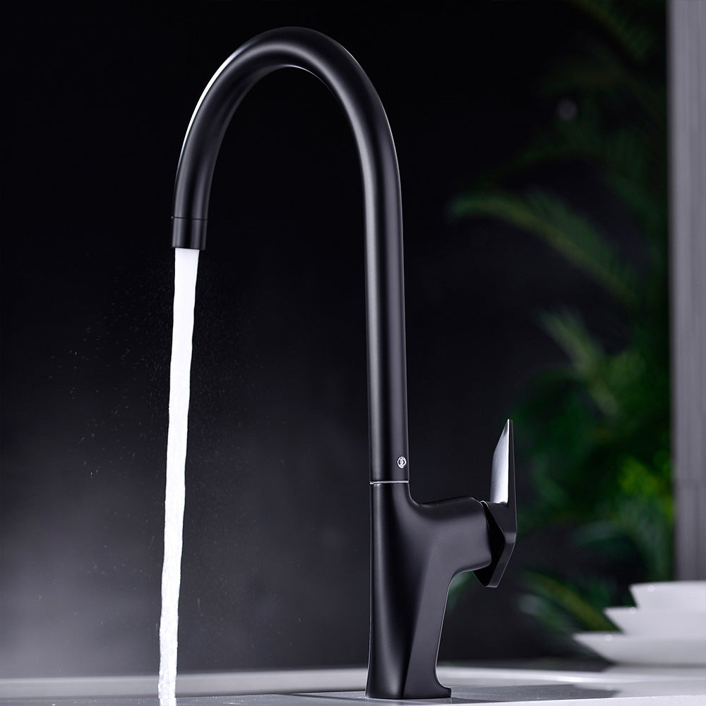 Brass Pulling and Retracting Kitchen Faucet with Hot and Cold Water