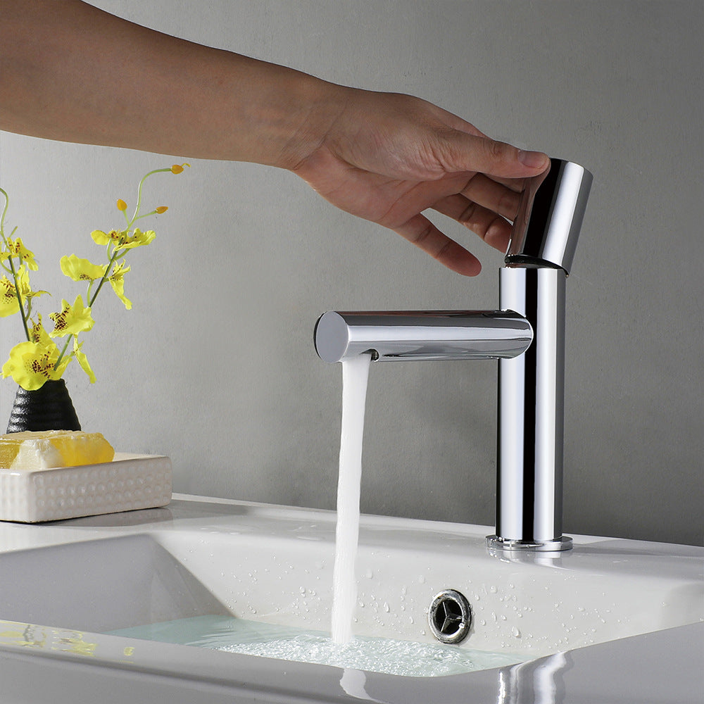 Brass Cylindrical Single Handle Hot and Cold Bathroom Basin Faucet