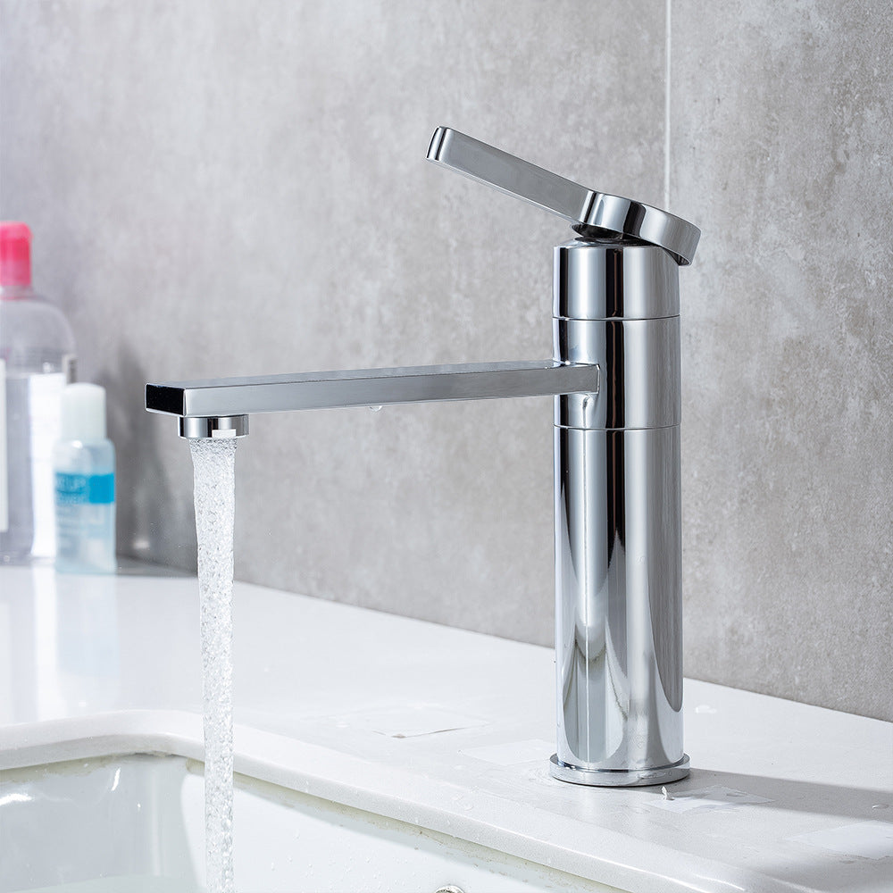 Brass Single-Handle Bathroom Sink Faucet