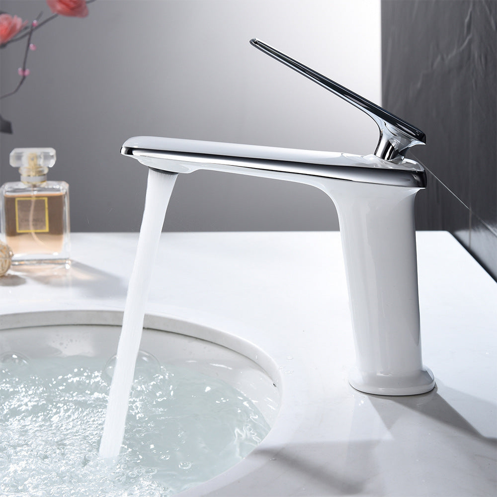 Modern Cold and Hot Single Handle Built-In Switch Bathroom Faucet