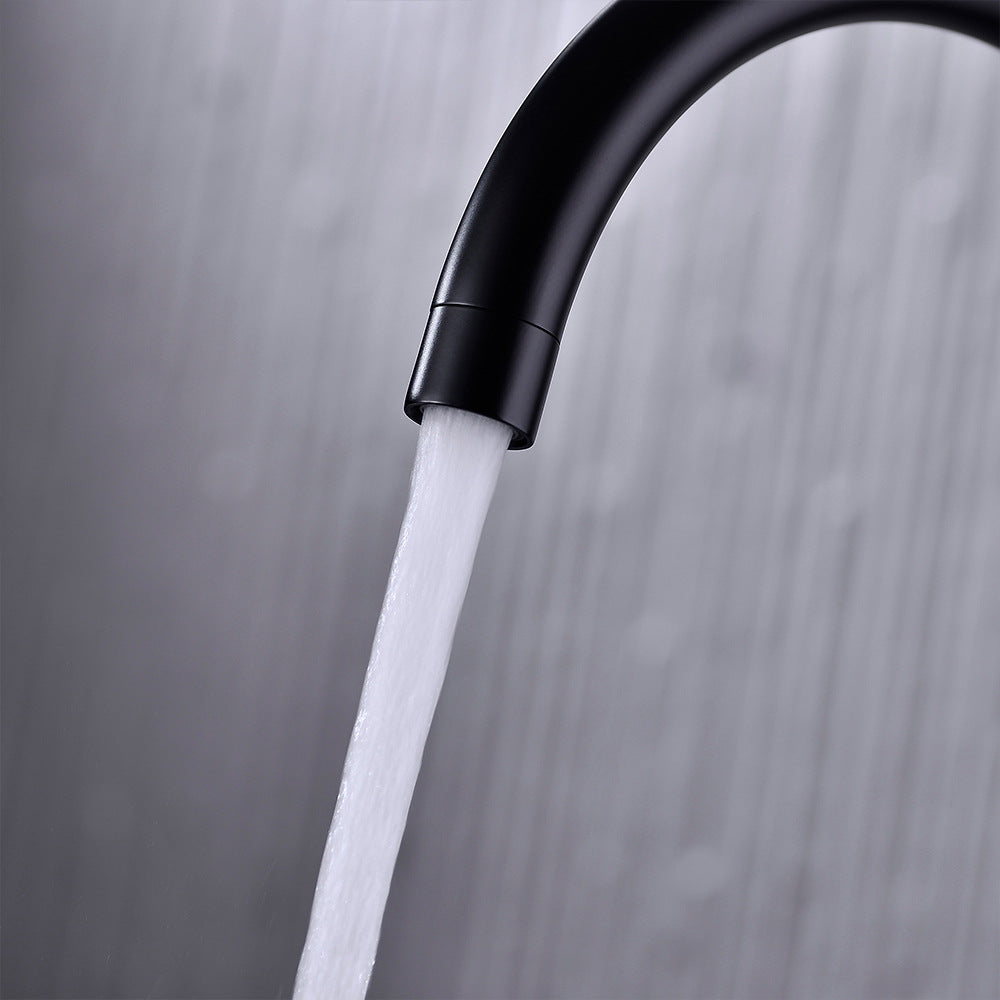 Brass Pulling and Retracting Kitchen Faucet with Hot and Cold Water