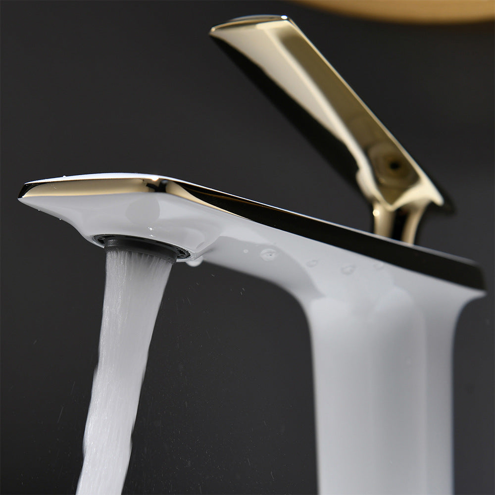 Modern Cold and Hot Single Handle Built-In Switch Bathroom Faucet
