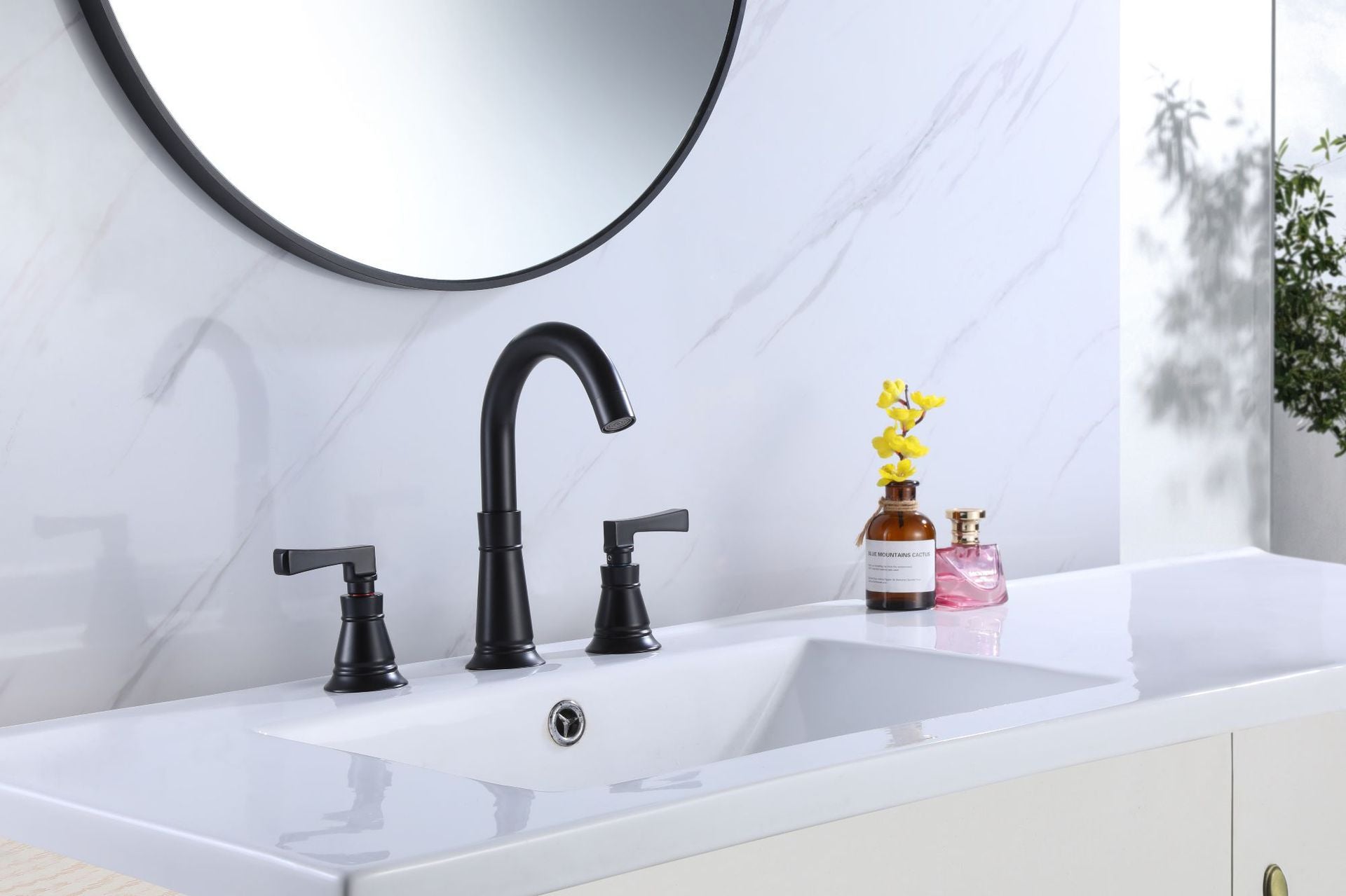 Full Brass Three Hole Faucet, Cold and Hot European Split Bathroom Faucet - Matte Black