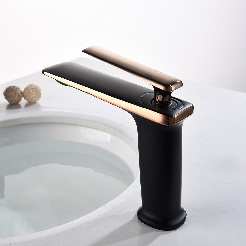 Modern Cold and Hot Single Handle Built-In Switch Bathroom Faucet