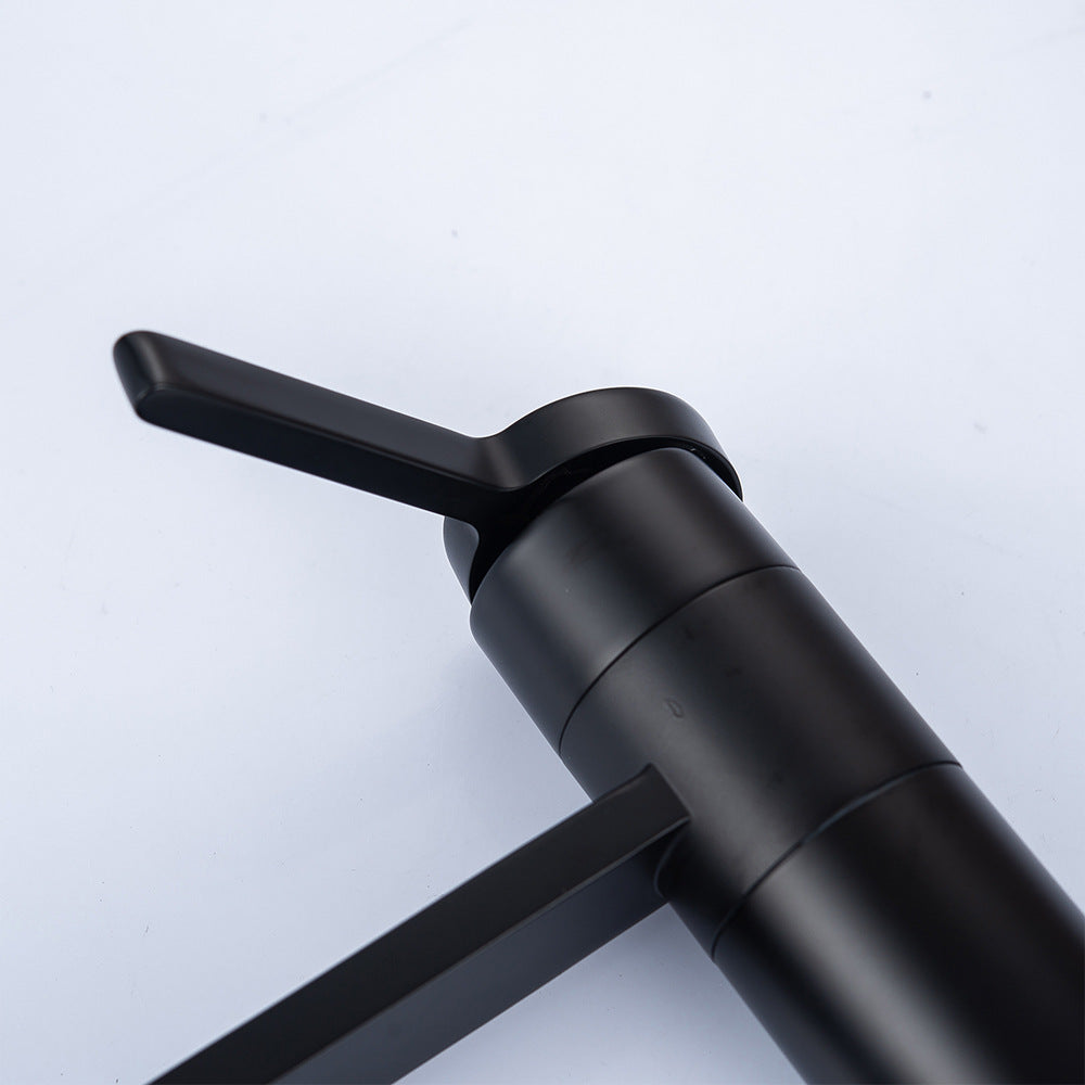 Brass Single-Handle Bathroom Sink Faucet - Polished Chrome