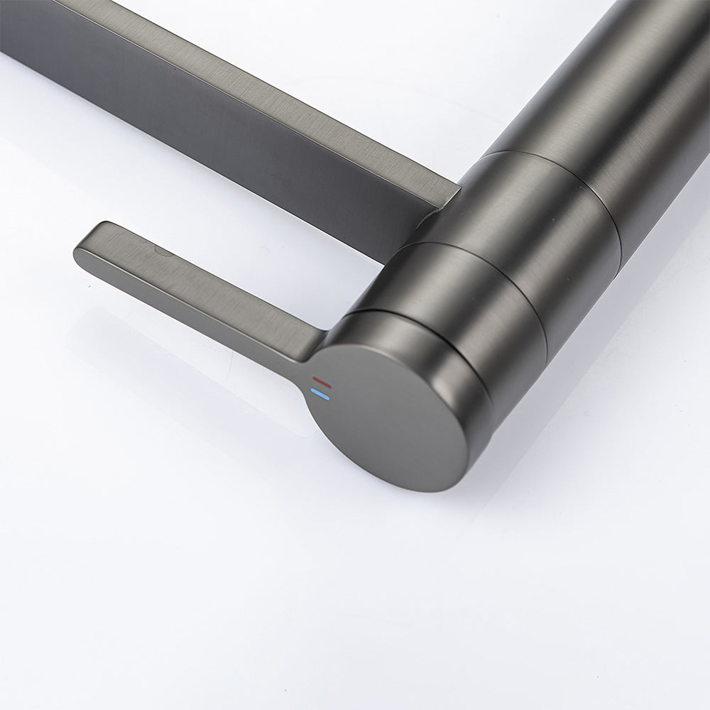 Brass Single-Handle Bathroom Sink Faucet - Polished Chrome