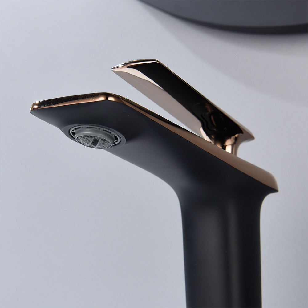 Modern Cold and Hot Single Handle Built-In Switch Bathroom Faucet