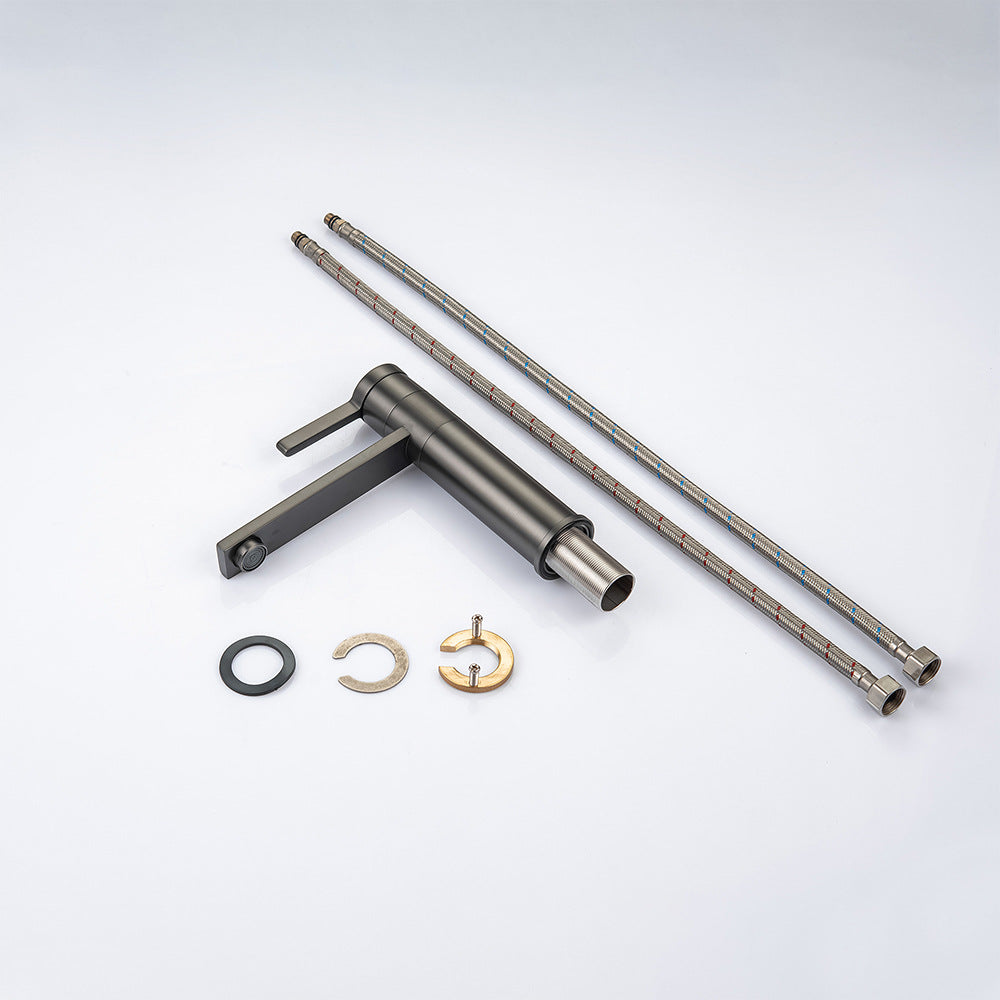 Brass Single-Handle Bathroom Sink Faucet - Polished Chrome