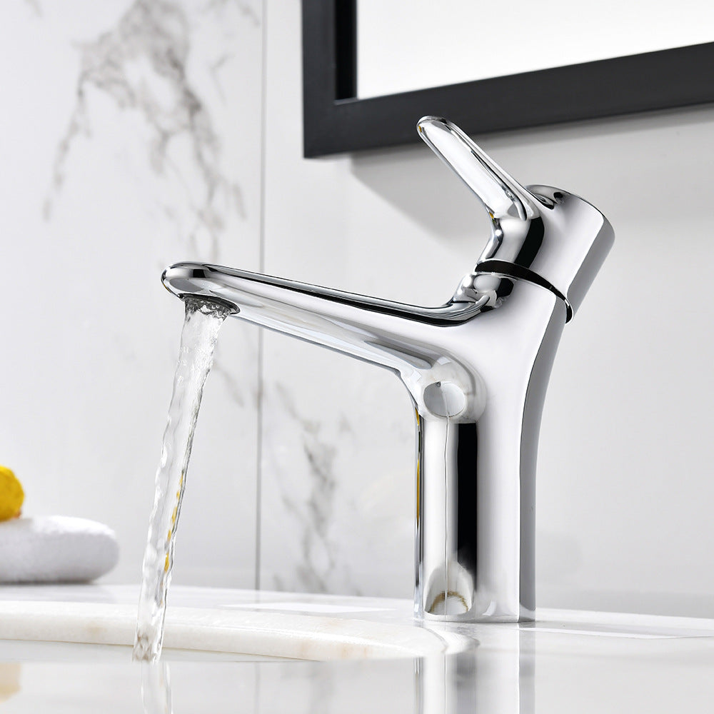 Single Hole Brass Cold and Hot Water Bathroom Faucet
